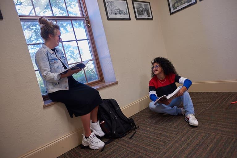 Two students talking 